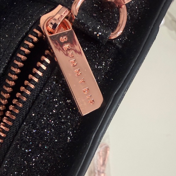 BUNDLE of 2 Sparkly Black/Pink Champagne and Silver Ghost Crossbody Bags - Picture 5 of 6